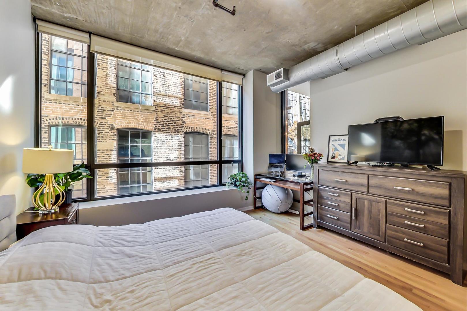 520 S STATE Street Unit: 616