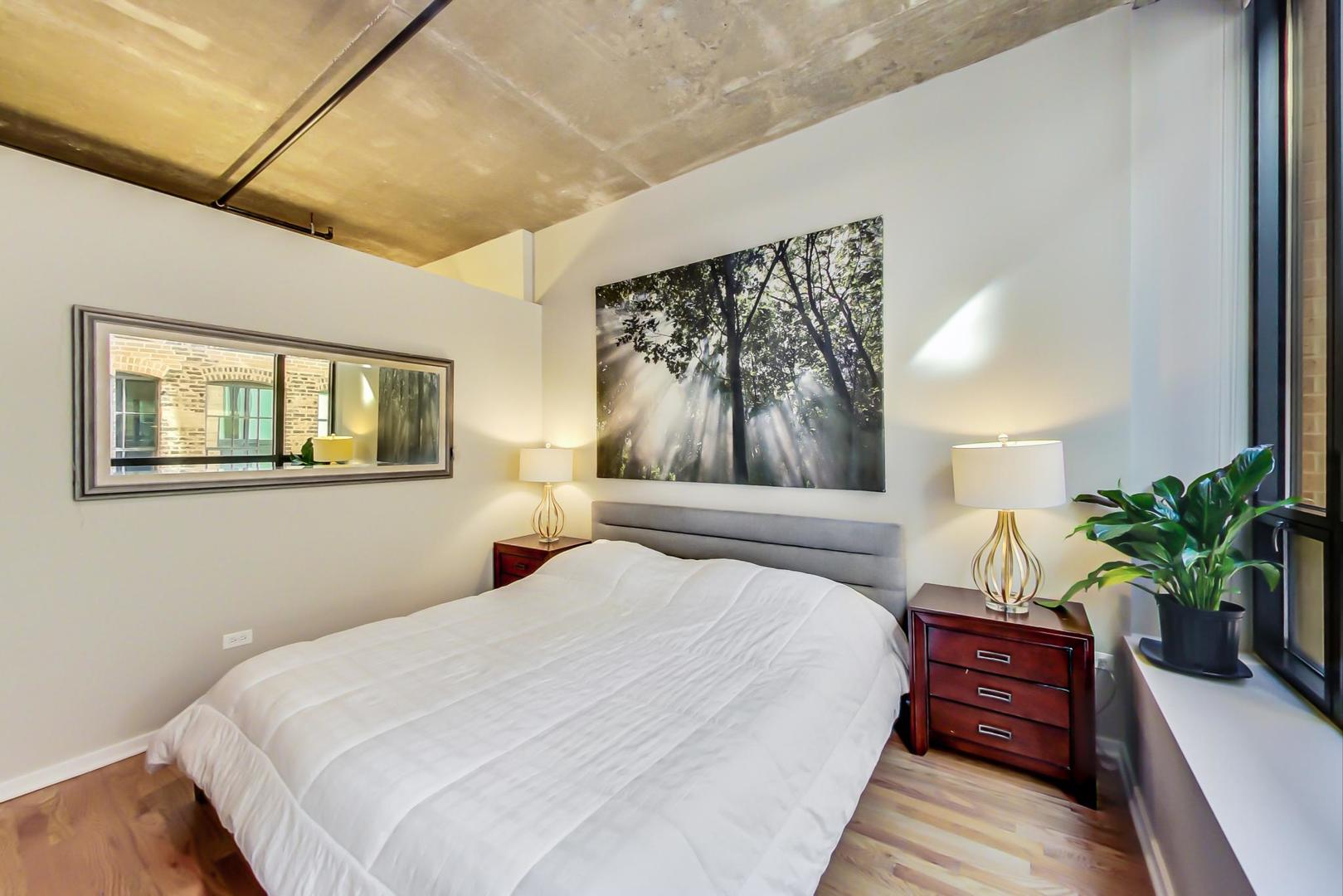 520 S STATE Street Unit: 616