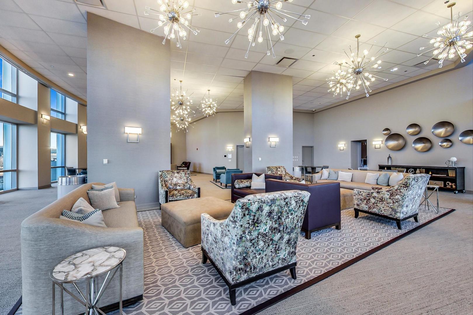 1211 S Prairie Avenue Unit: 603