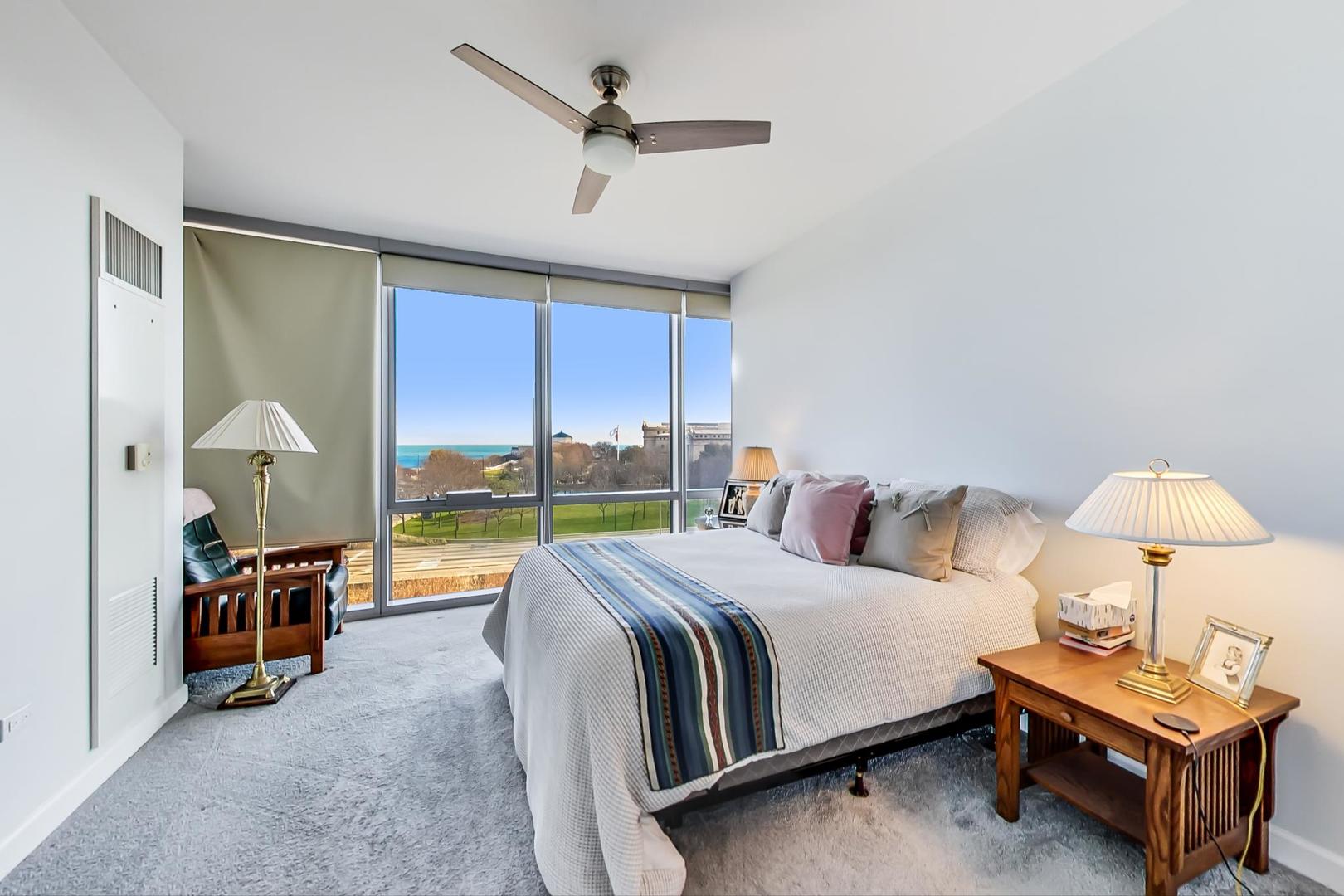 1211 S Prairie Avenue Unit: 603