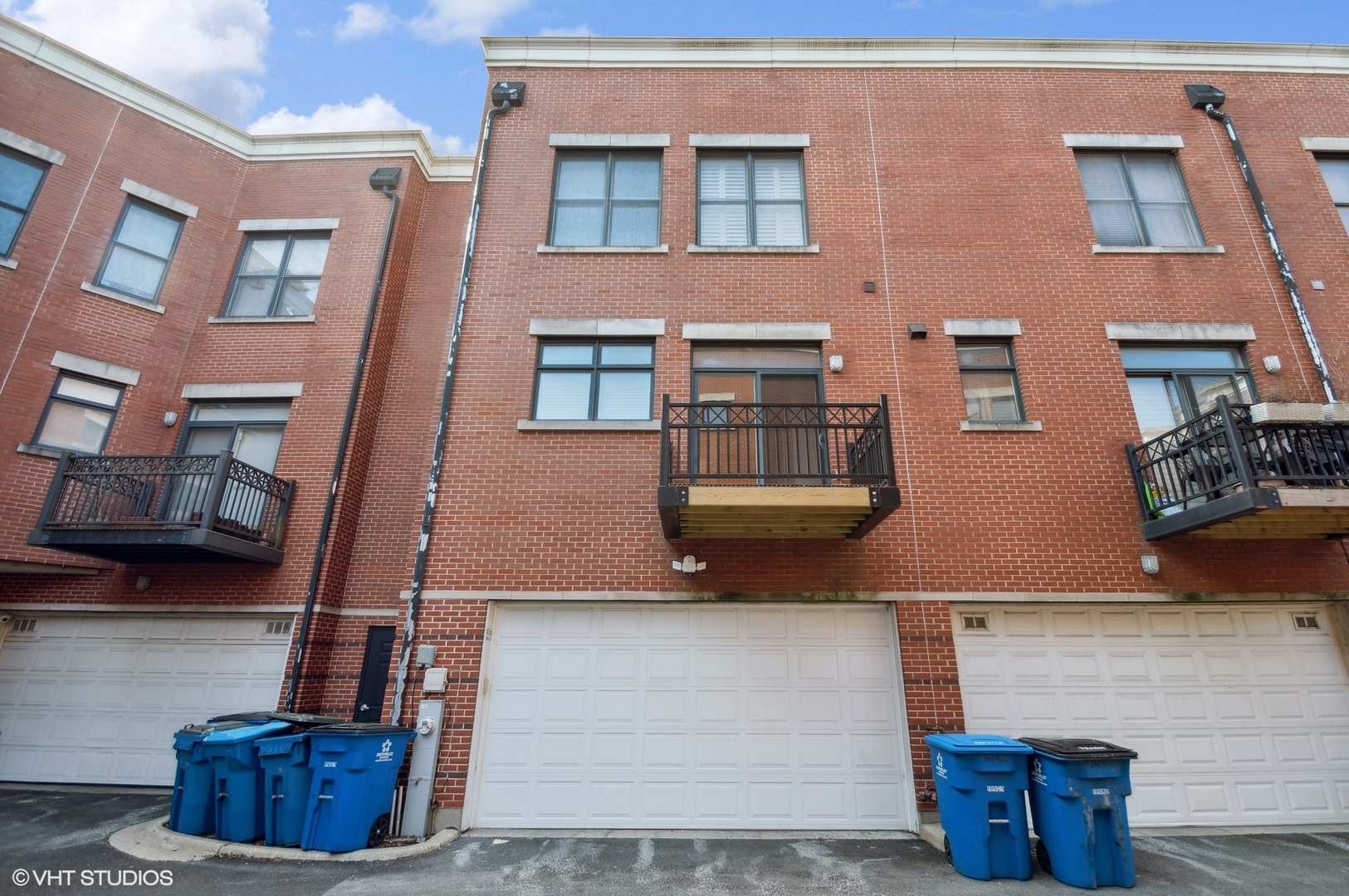 1463 S Peoria Street