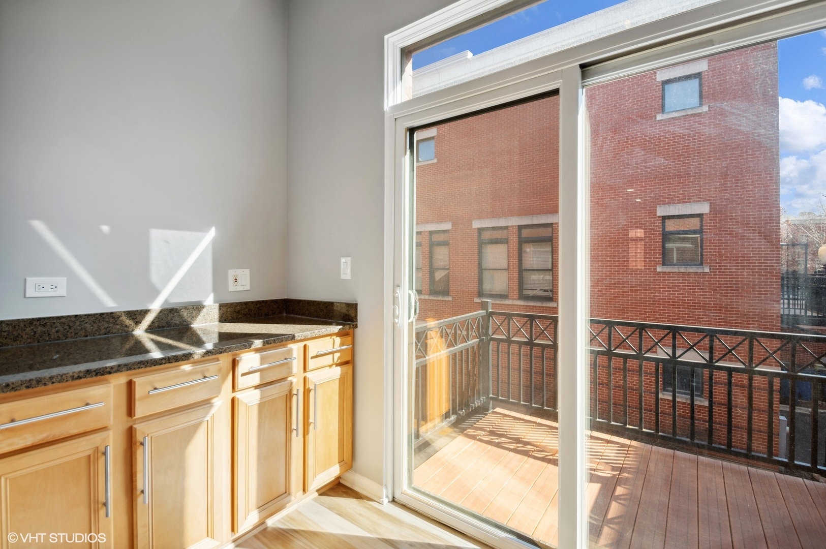 1463 S Peoria Street