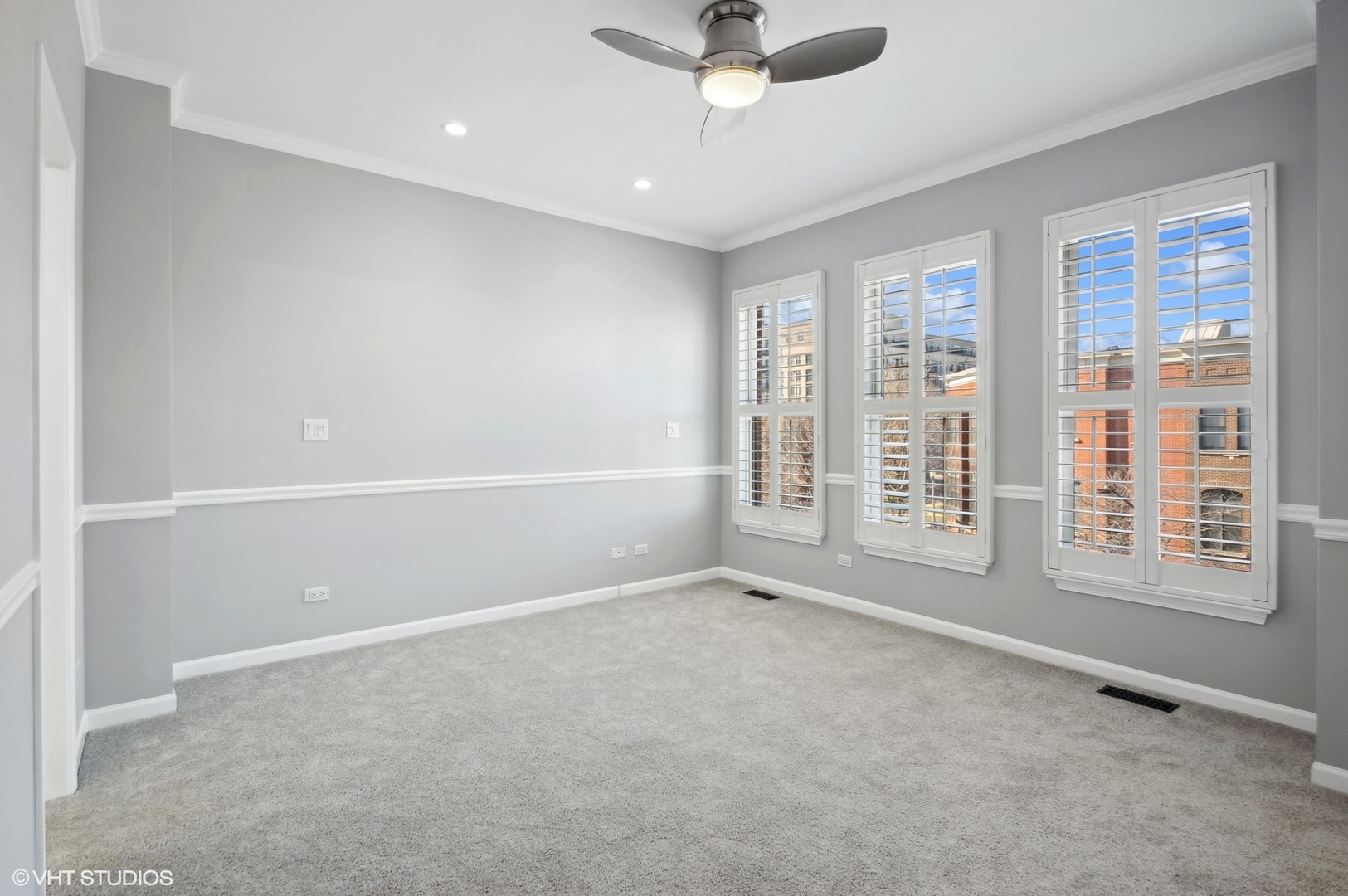 1463 S Peoria Street