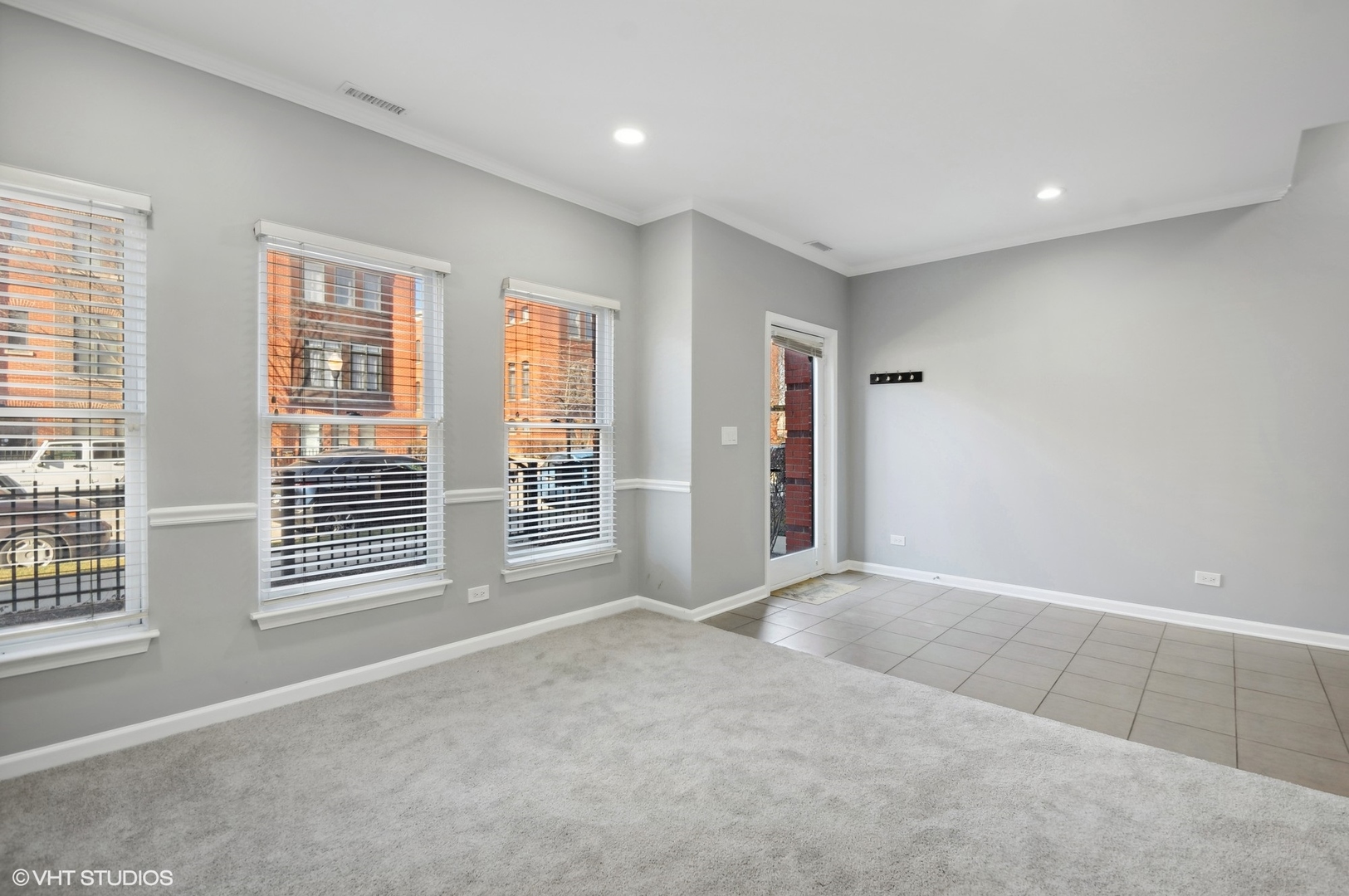 1463 S Peoria Street