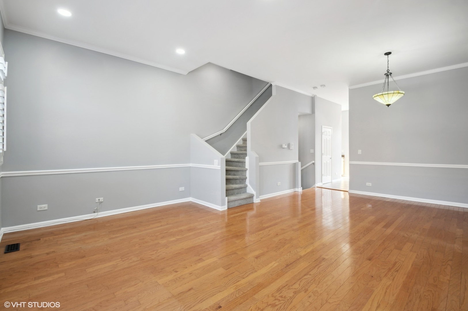 1463 S Peoria Street