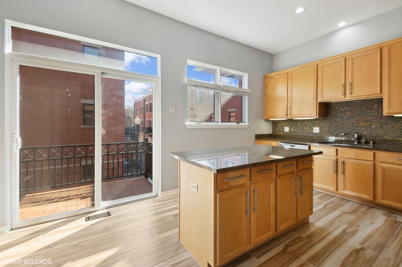 1463 S Peoria Street