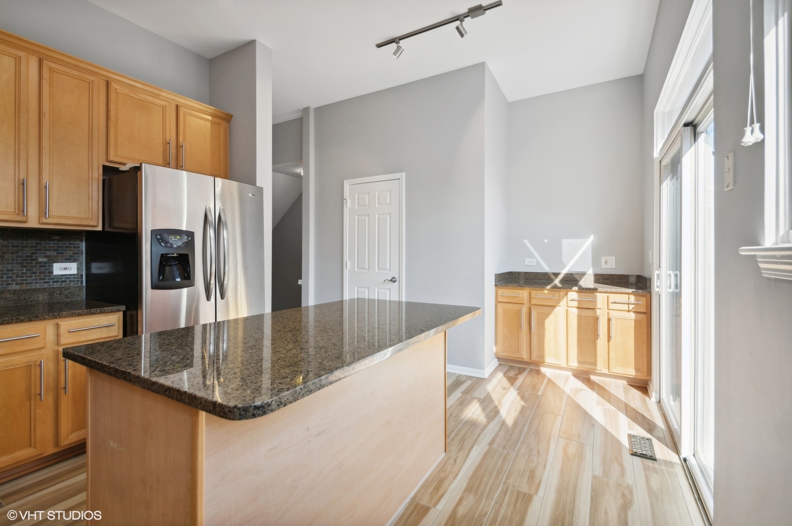 1463 S Peoria Street