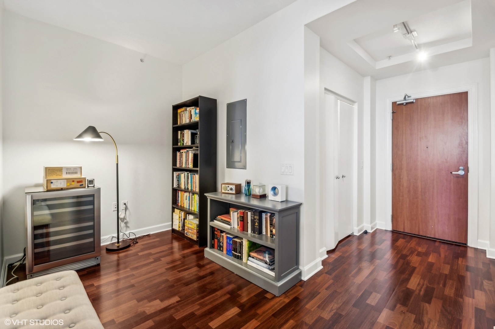 1235 S Prairie Avenue Unit: 703