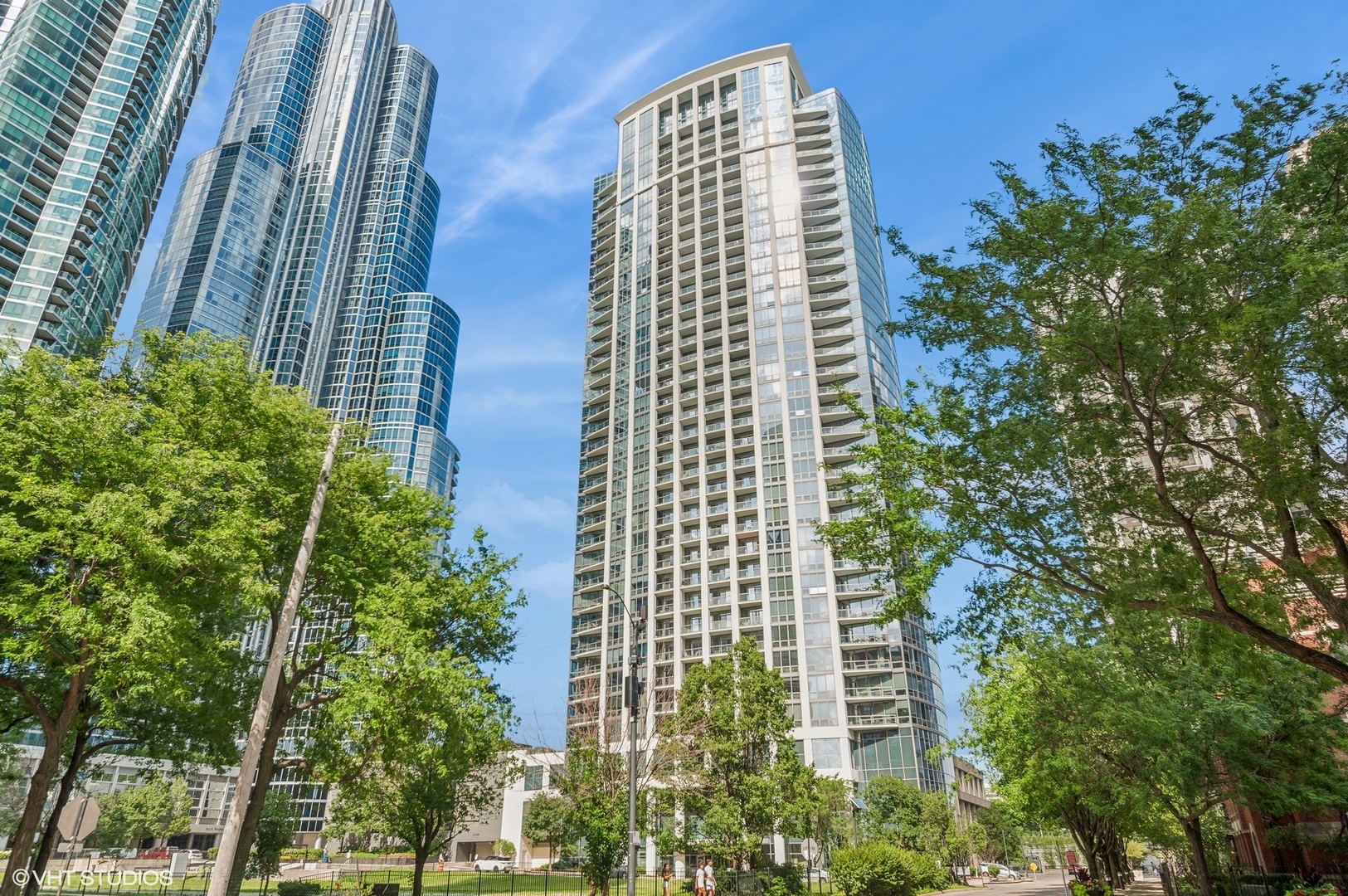 1235 S Prairie Avenue Unit: 703