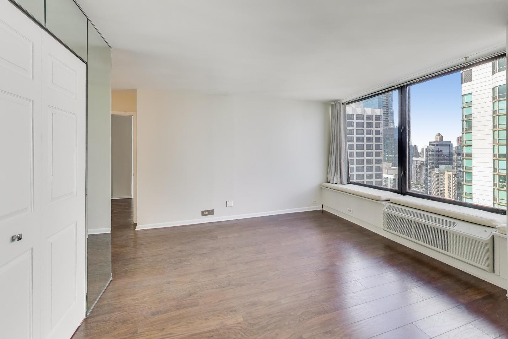155 N Harbor Drive Unit: 5107