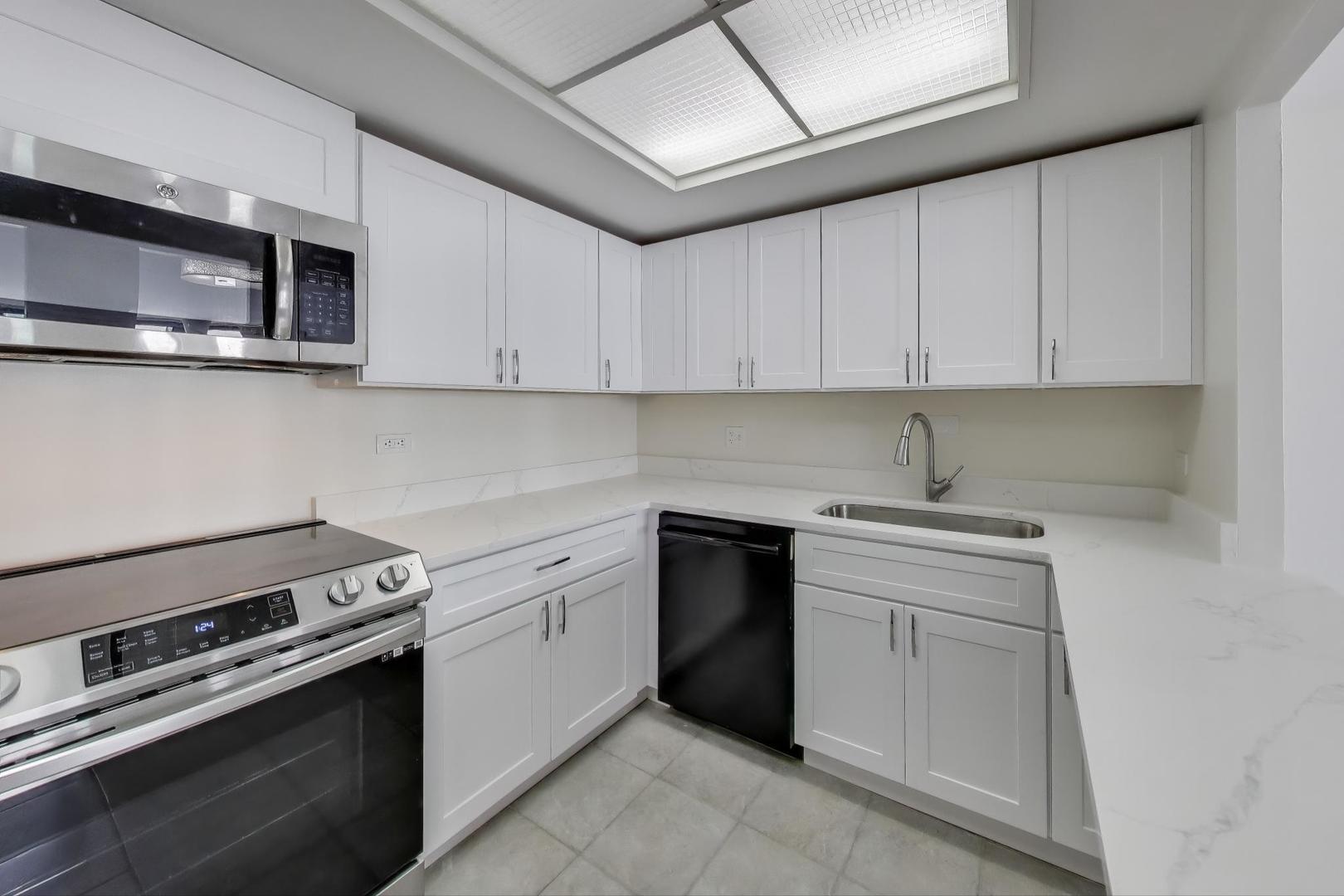 155 N Harbor Drive Unit: 5107