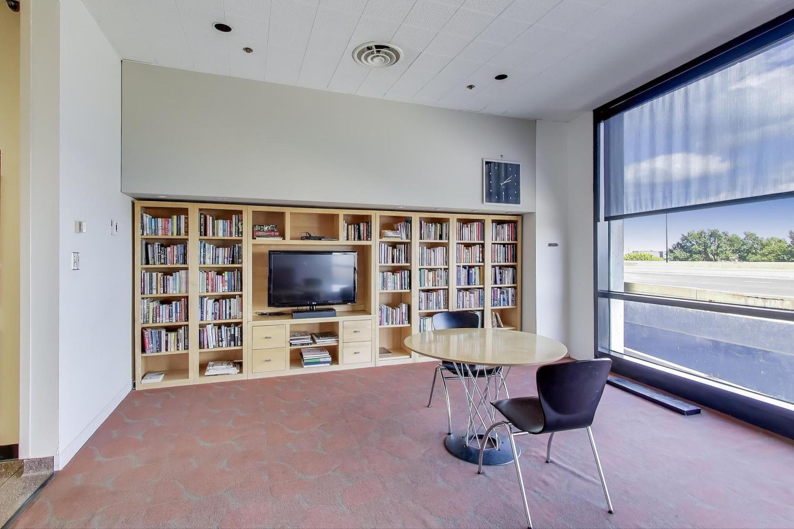 155 N Harbor Drive Unit: 5107