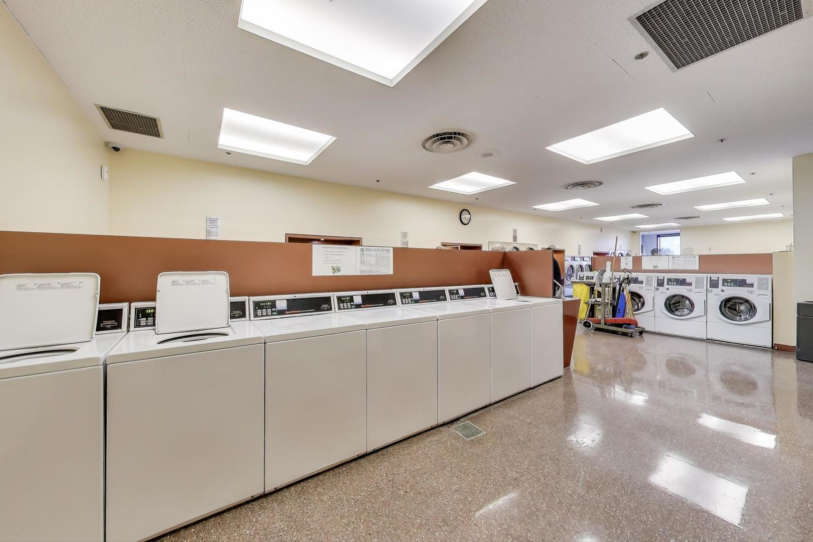 155 N Harbor Drive Unit: 5107