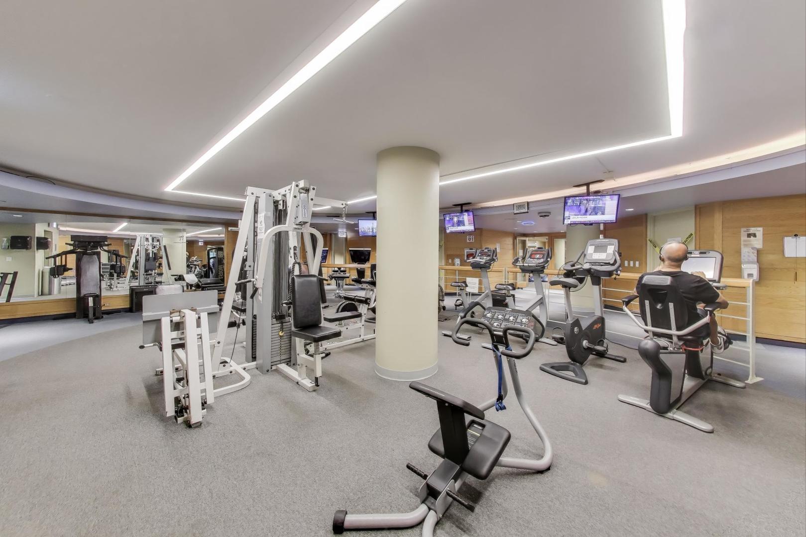 155 N Harbor Drive Unit: 5107