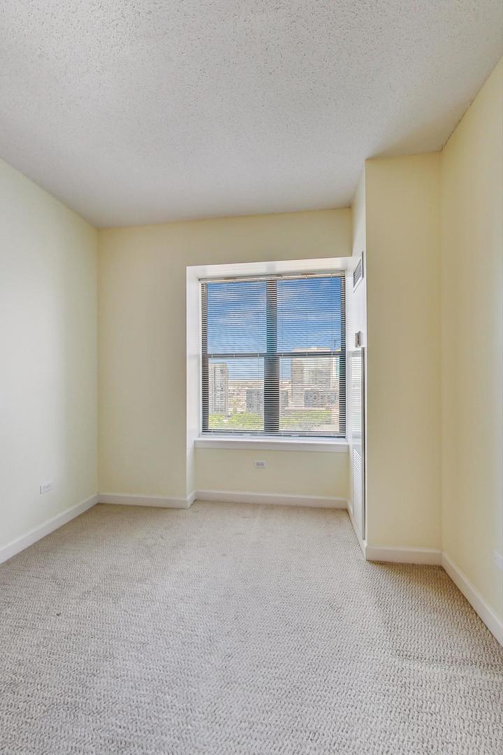 41 E 8th Street Unit: 1807