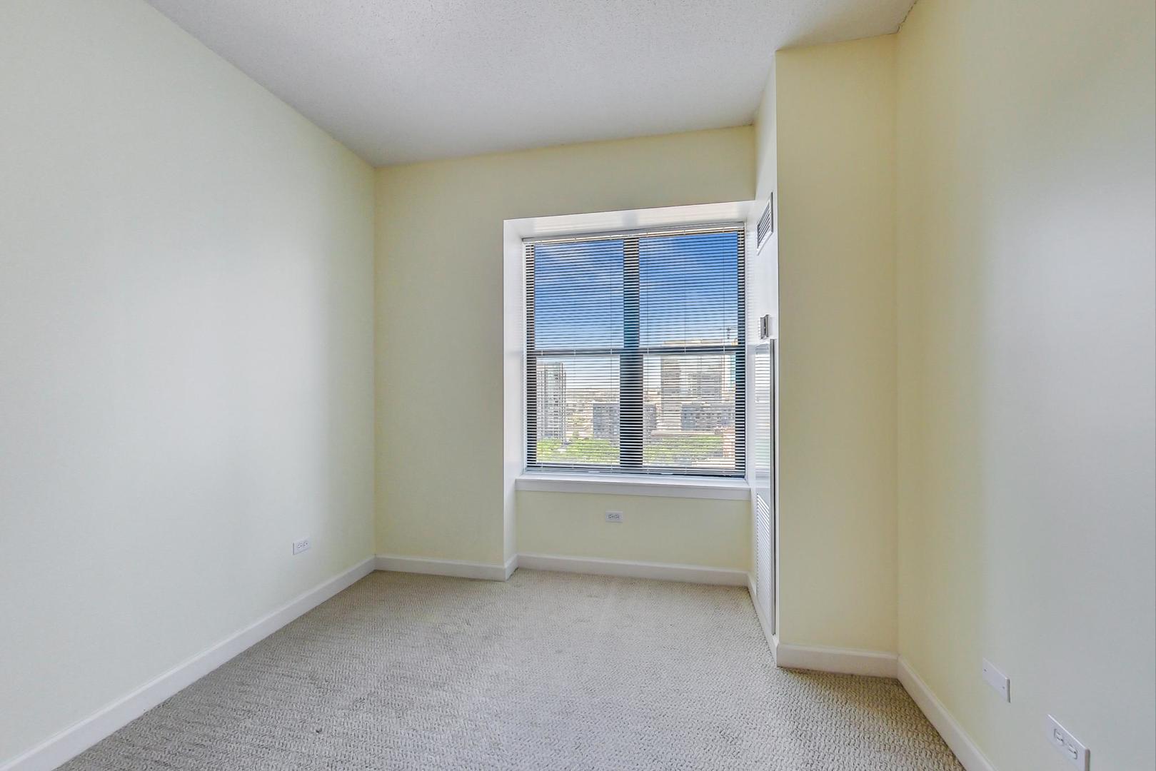 41 E 8th Street Unit: 1807