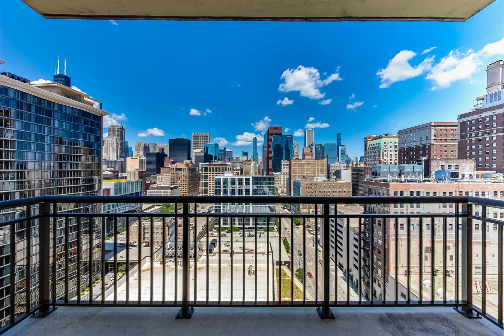 41 E 8th Street Unit: 1807