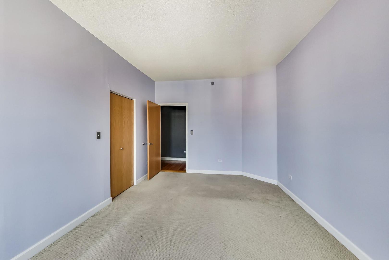 41 E 8th Street Unit: 1807