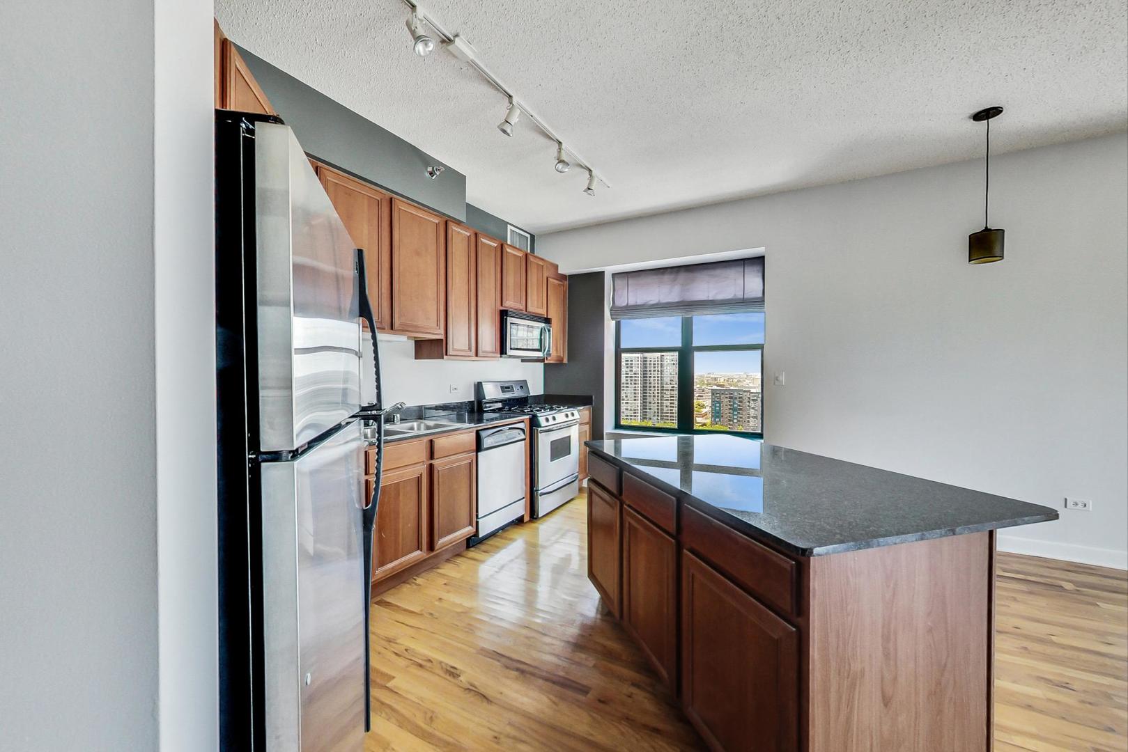 41 E 8th Street Unit: 1807
