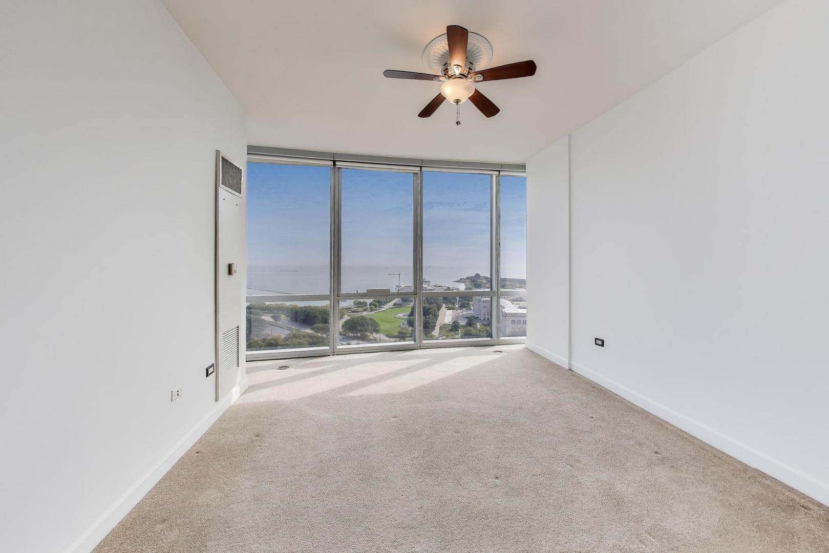 1211 S Prairie Avenue Unit: 2003