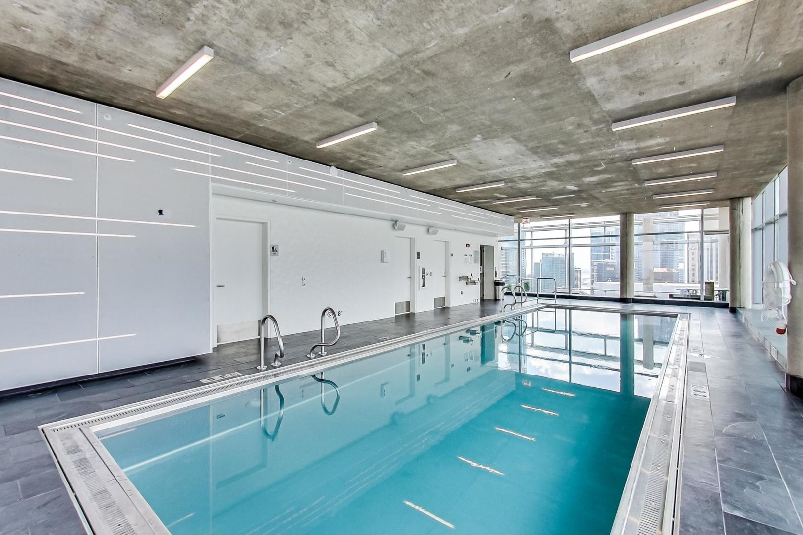 600 N Fairbanks Court Unit: 1607