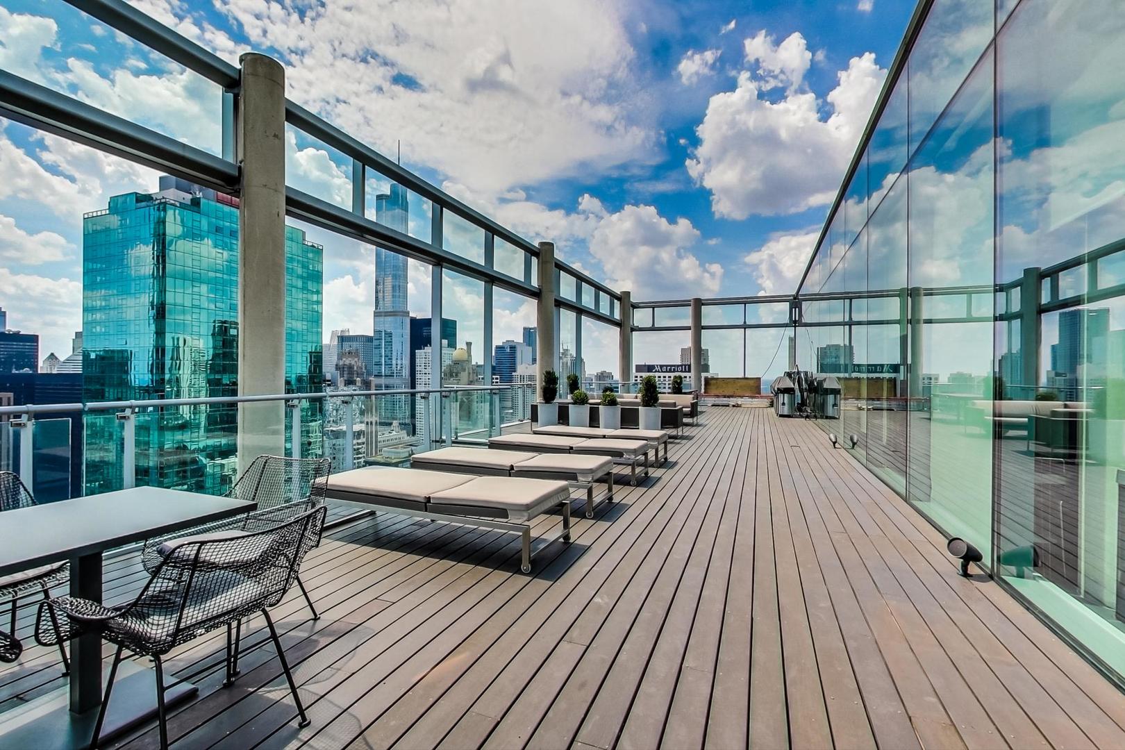 600 N Fairbanks Court Unit: 1607