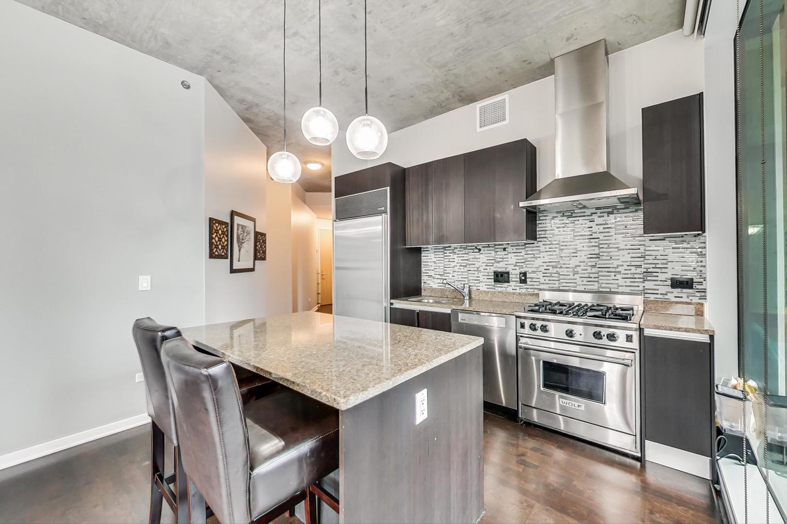 600 N Fairbanks Court Unit: 1607