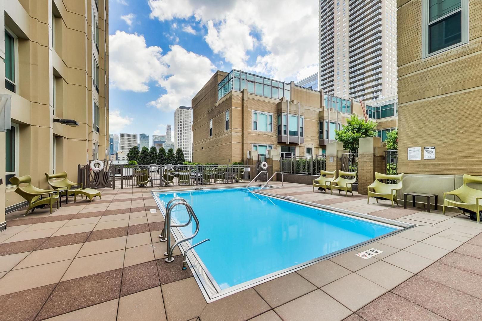 33 W Ontario Street Unit: 46C