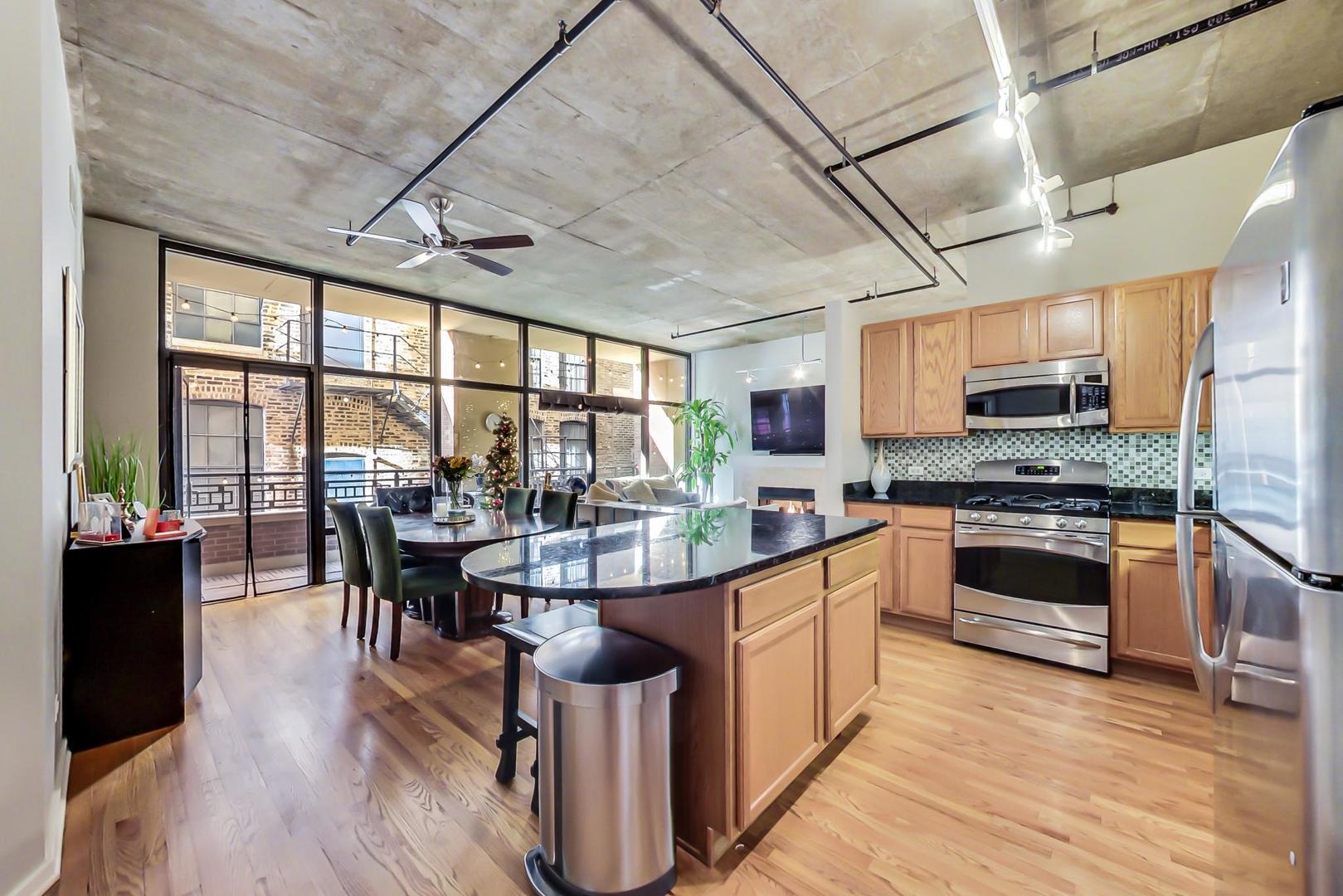 520 S STATE Street Unit: 616