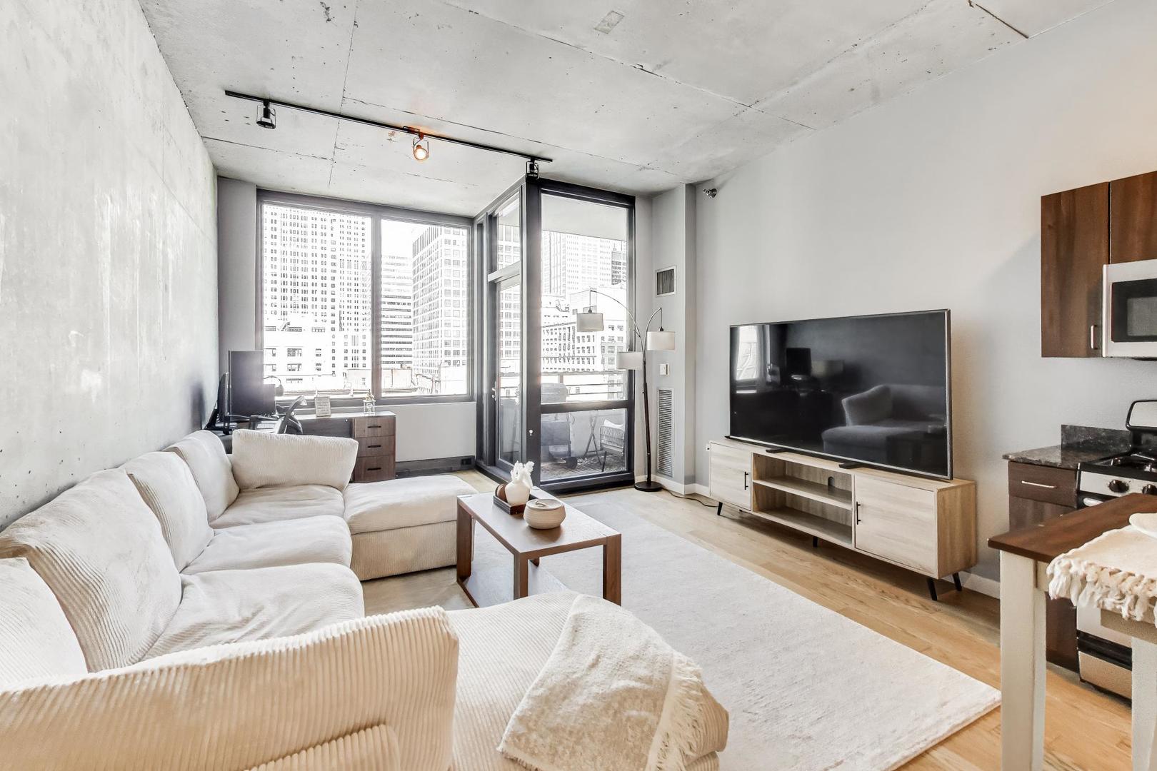 235 W VAN BUREN Street Unit: 2017