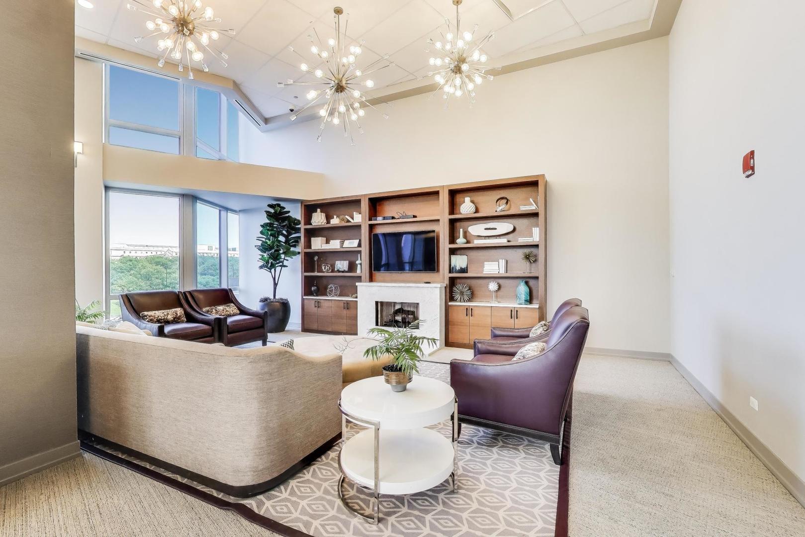 1211 S Prairie Avenue Unit: 2003