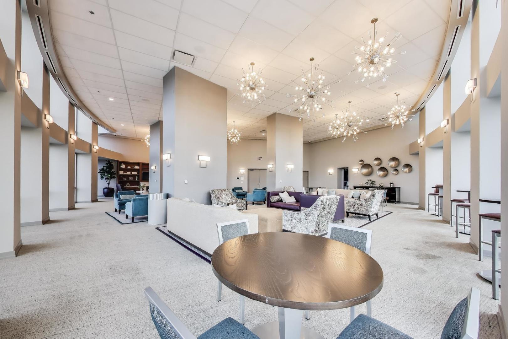 1211 S Prairie Avenue Unit: 2003