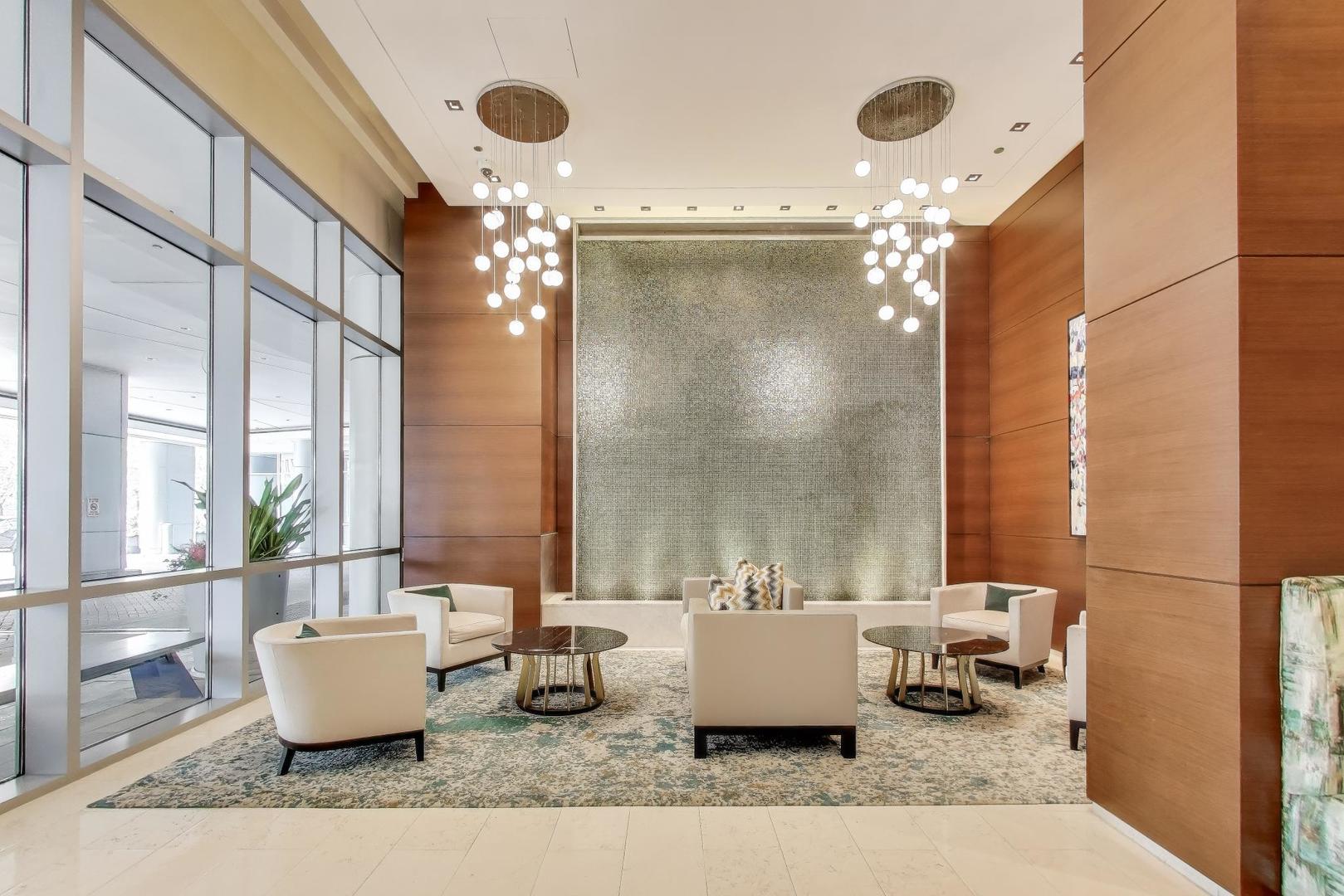 1211 S Prairie Avenue Unit: 2003