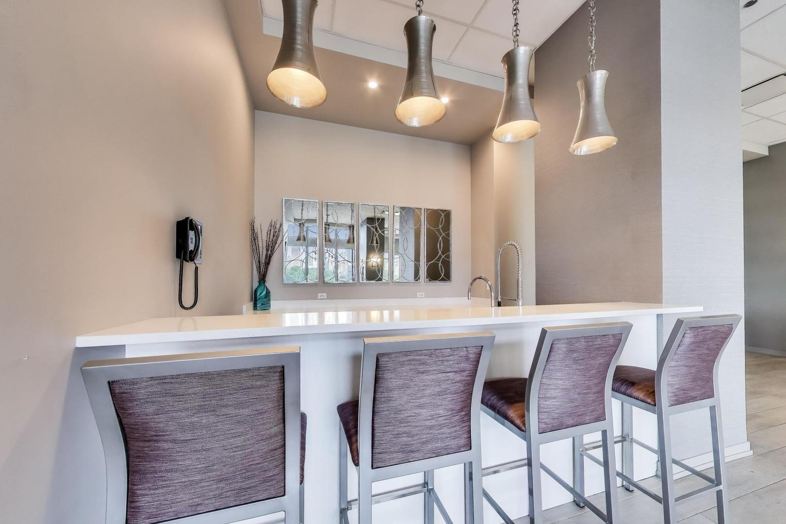 1211 S Prairie Avenue Unit: 2003