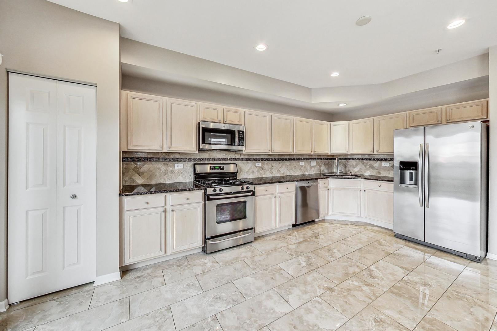 1686 Buckingham Drive