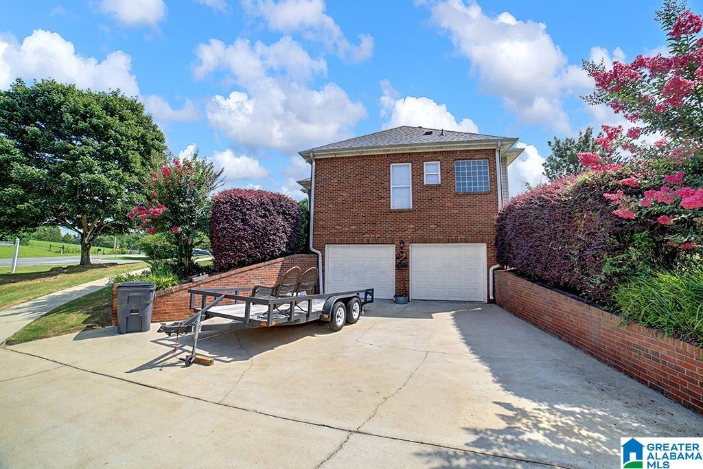 802 BEVERLY DRIVE