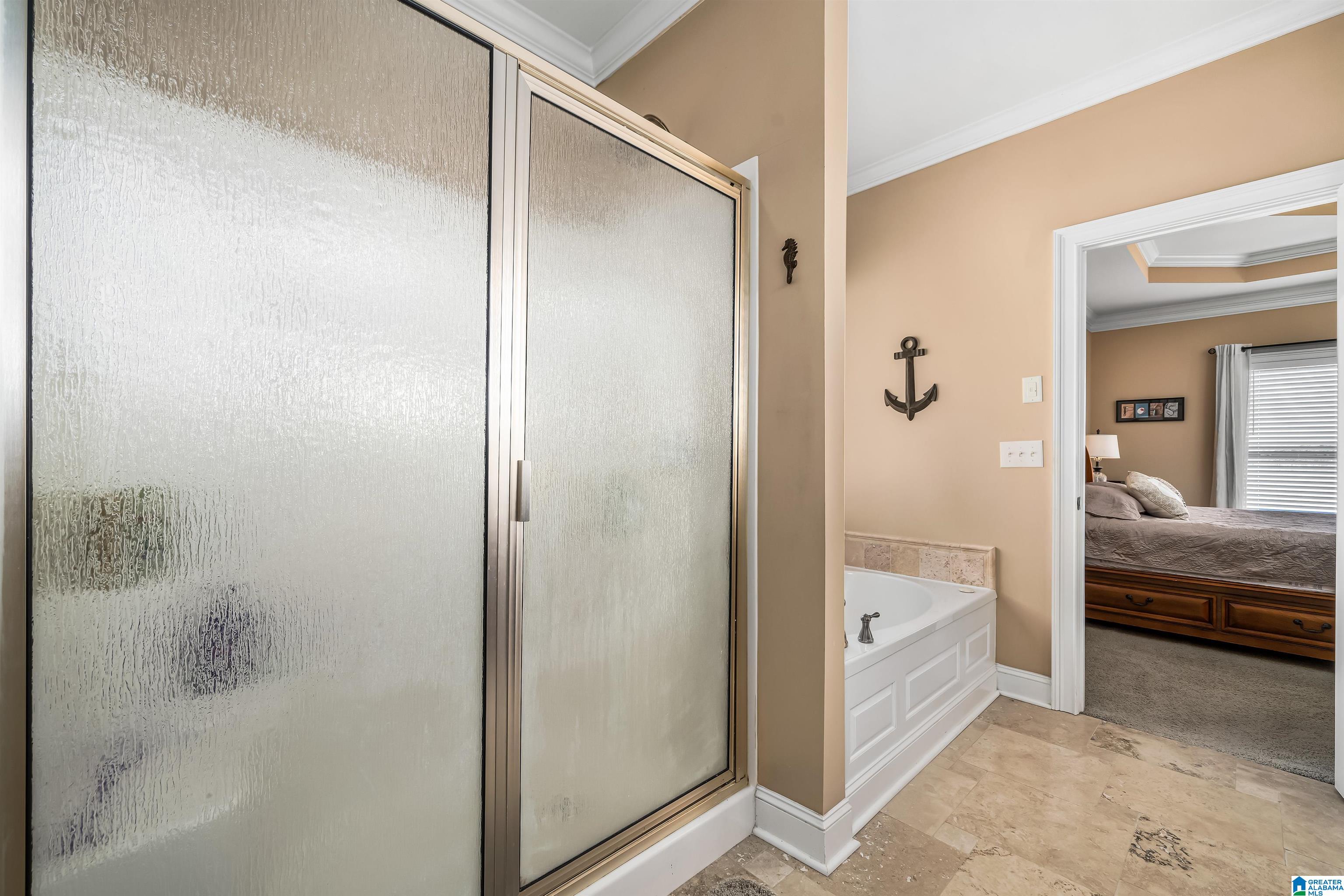 208 GRAND WAY