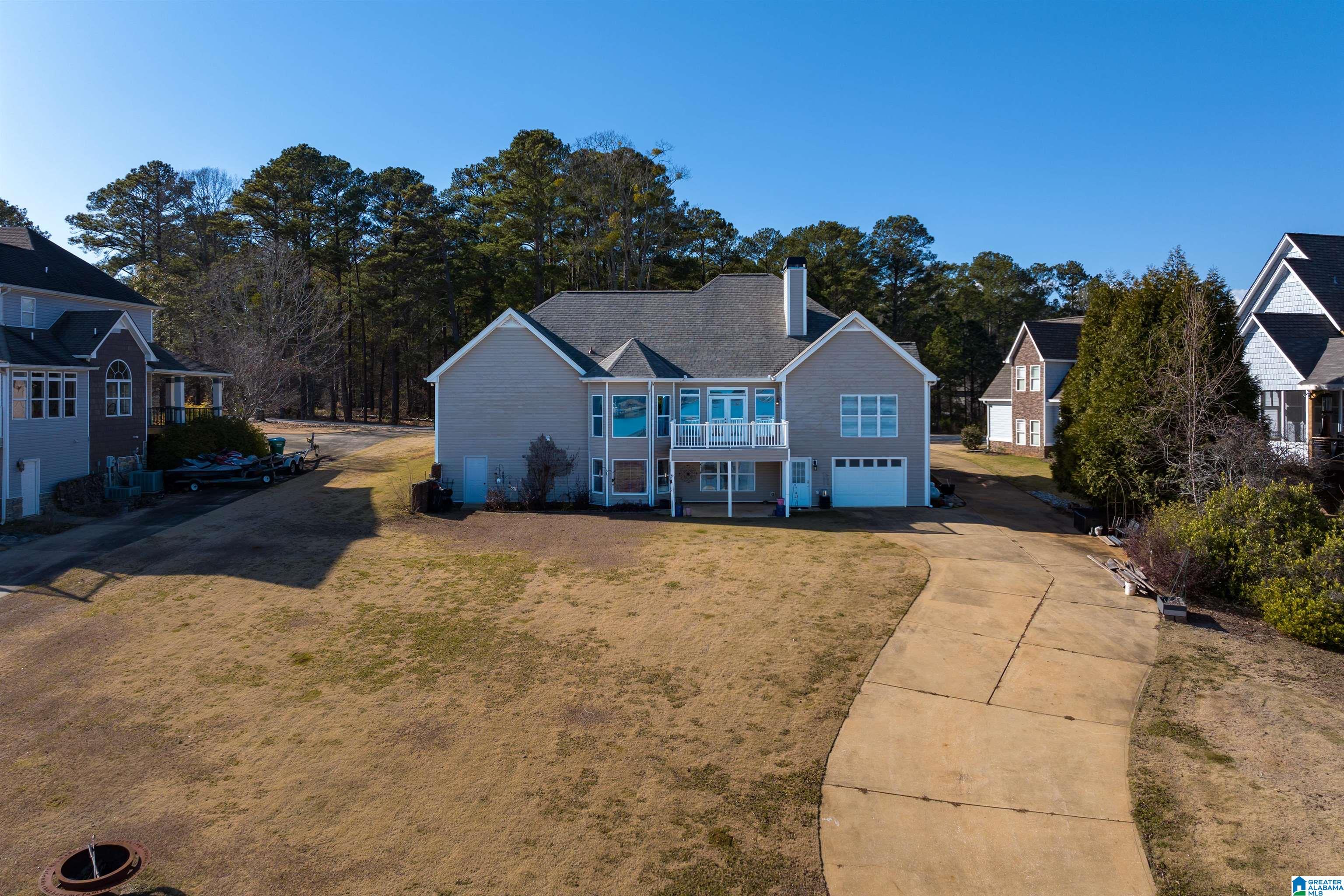 208 GRAND WAY