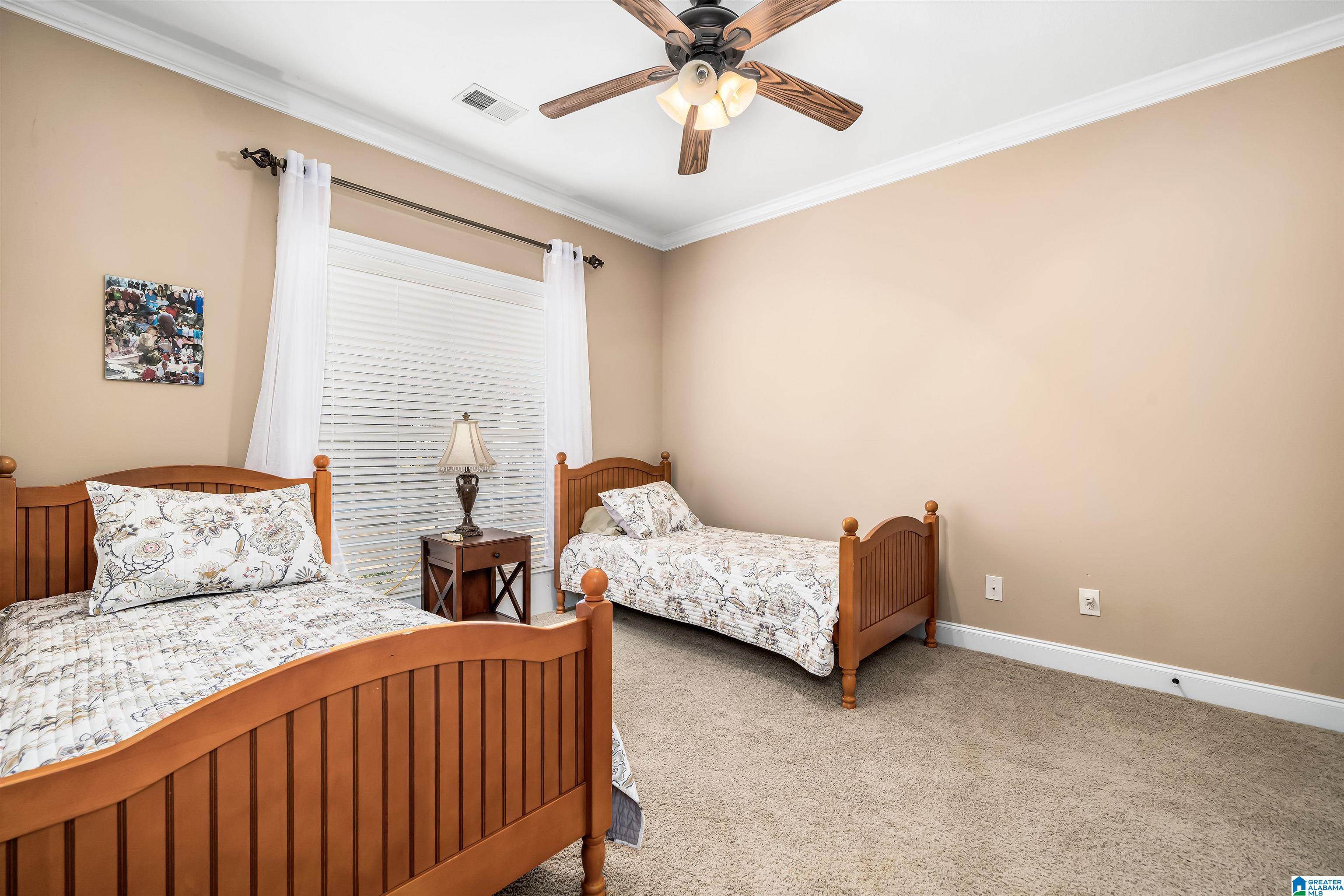 208 GRAND WAY