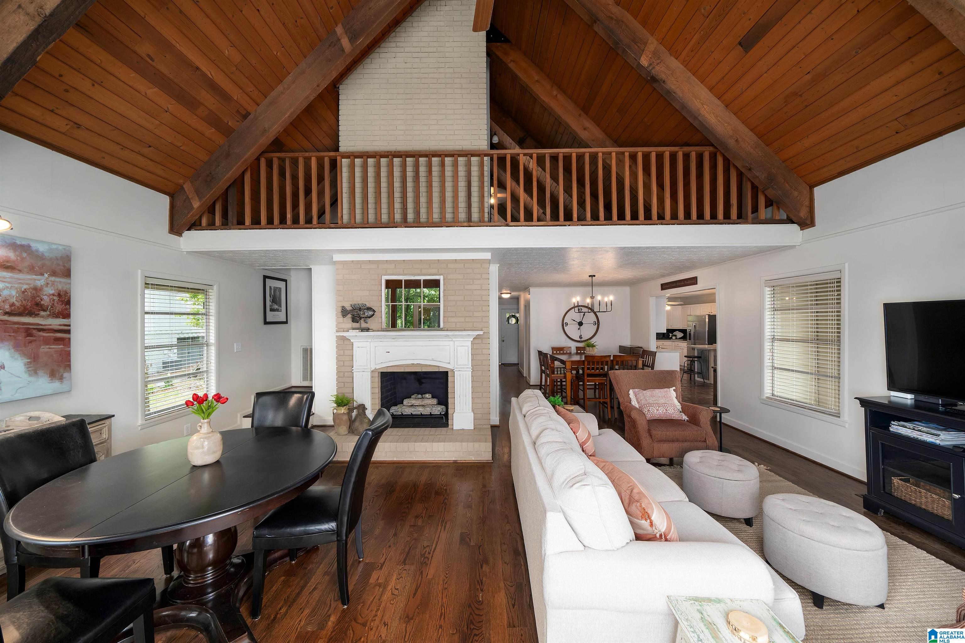 5020 FOREST DRIVE