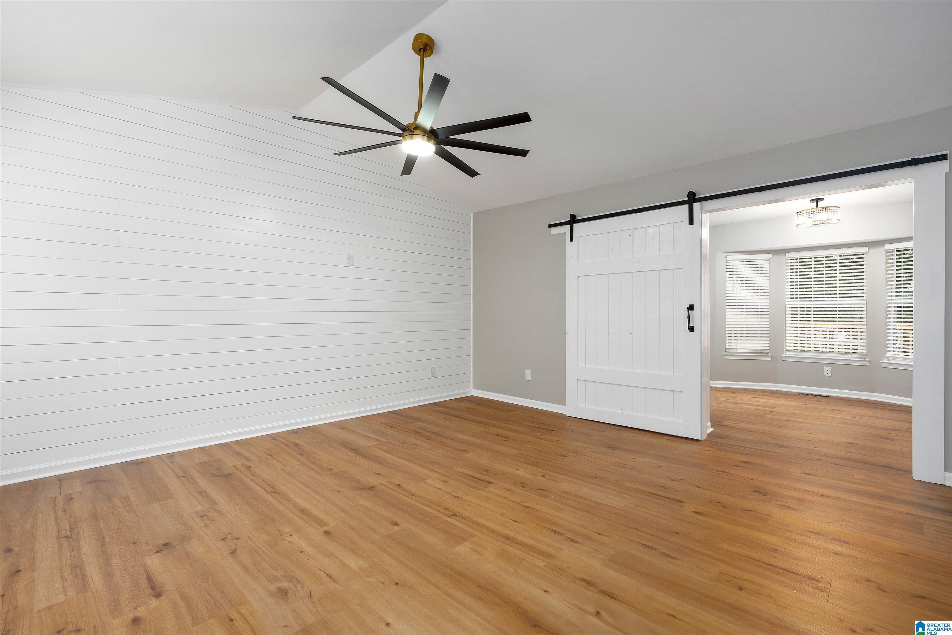 2315 SPENCER LANE