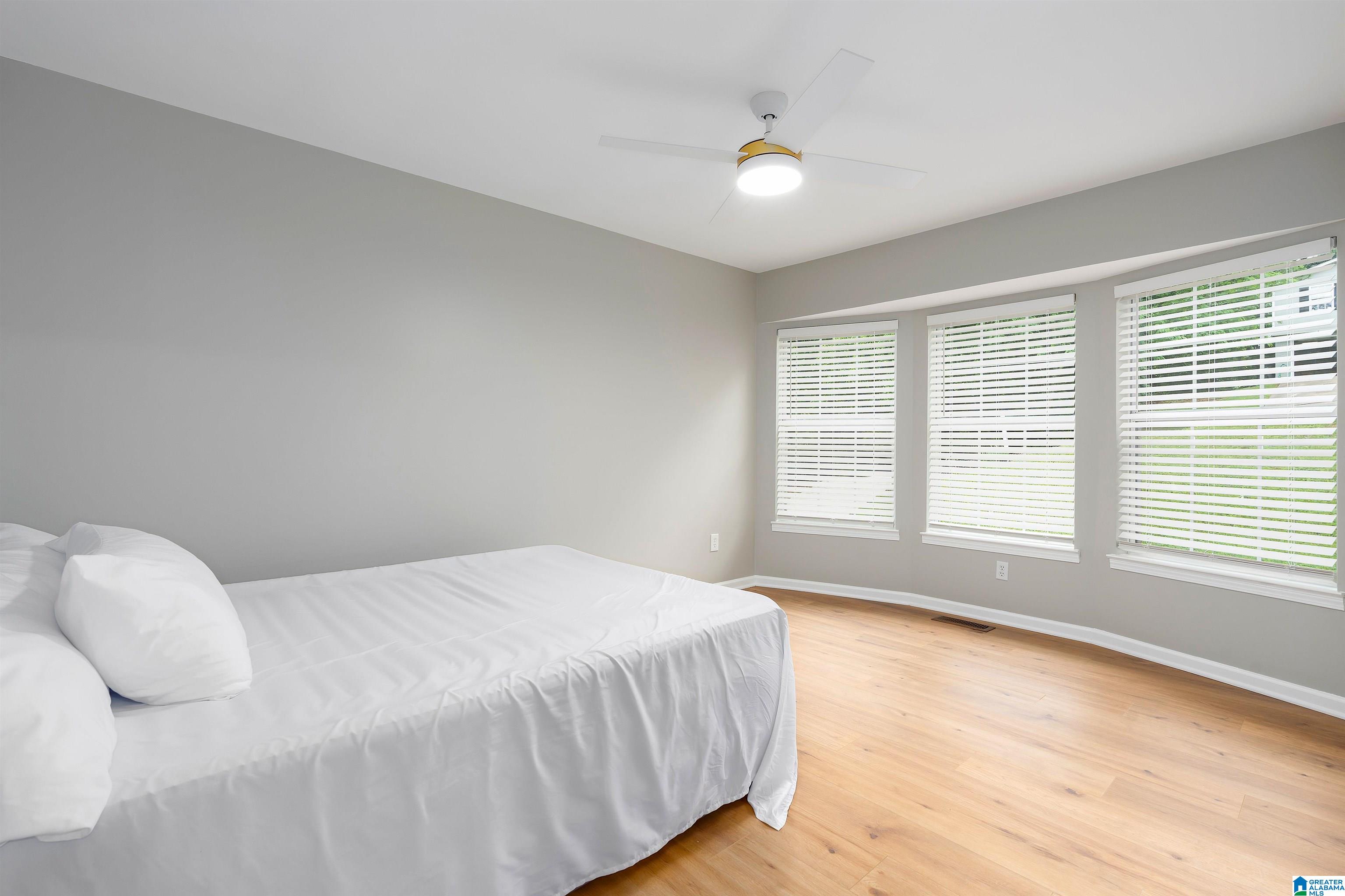 2315 SPENCER LANE