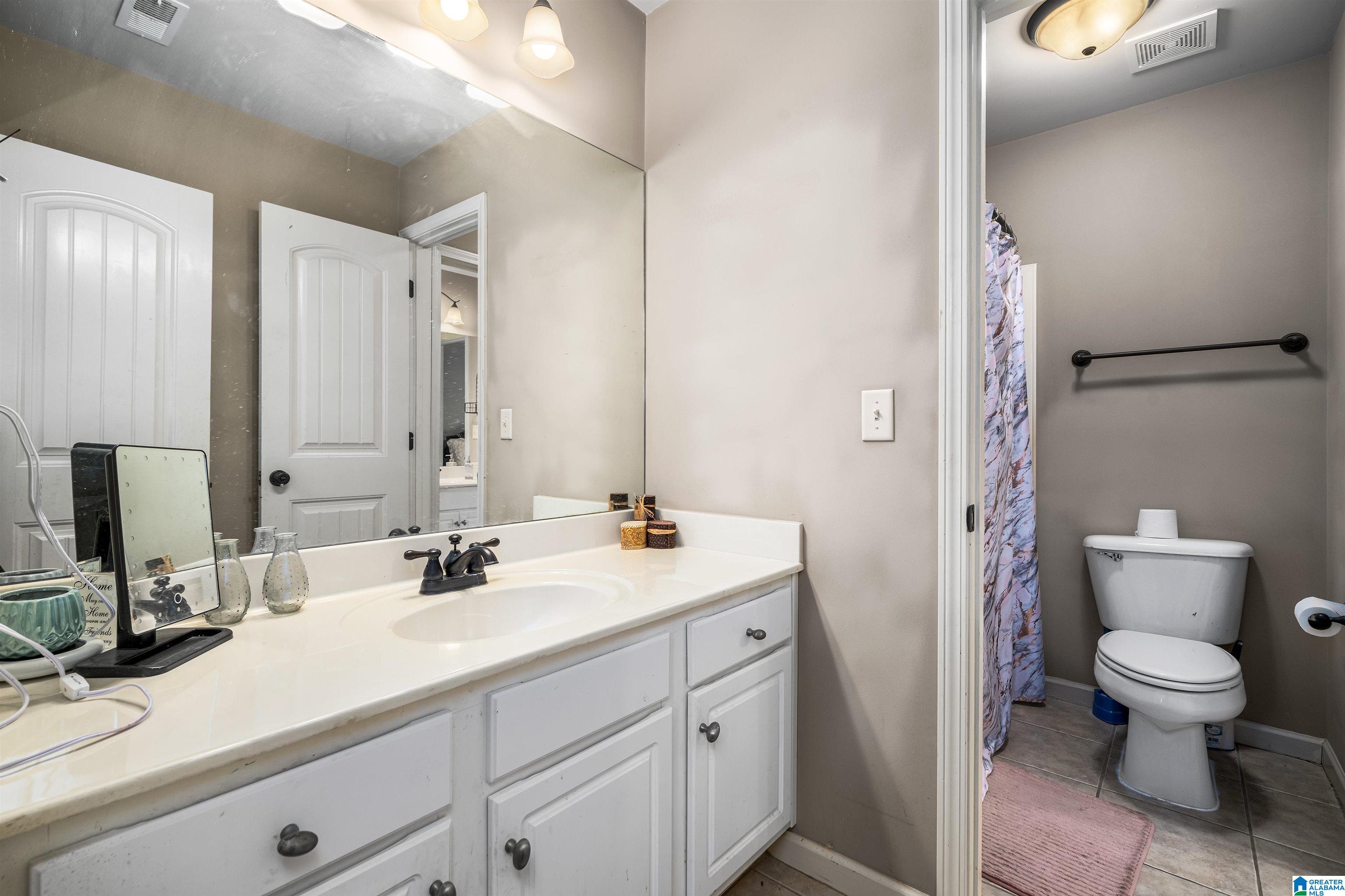 8049 LIZMORE LANE