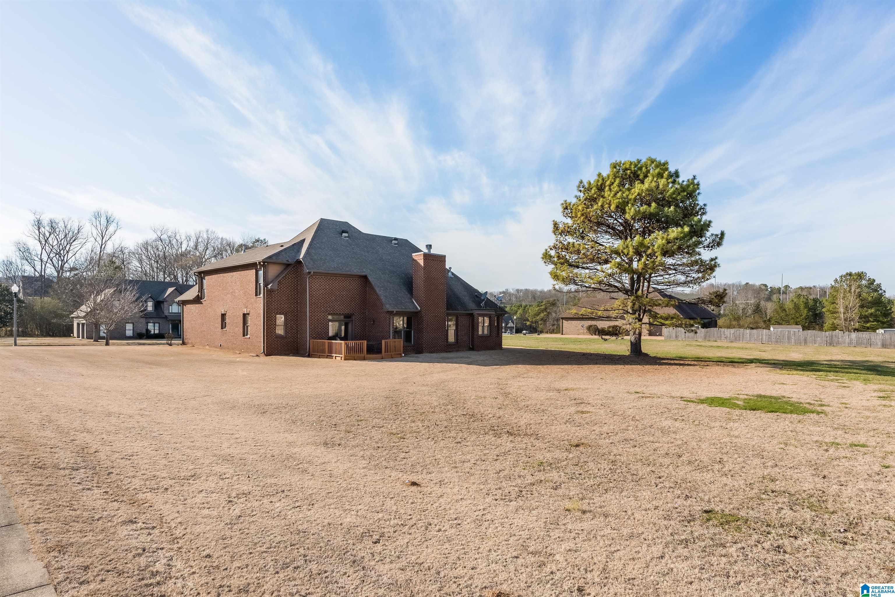 8049 LIZMORE LANE