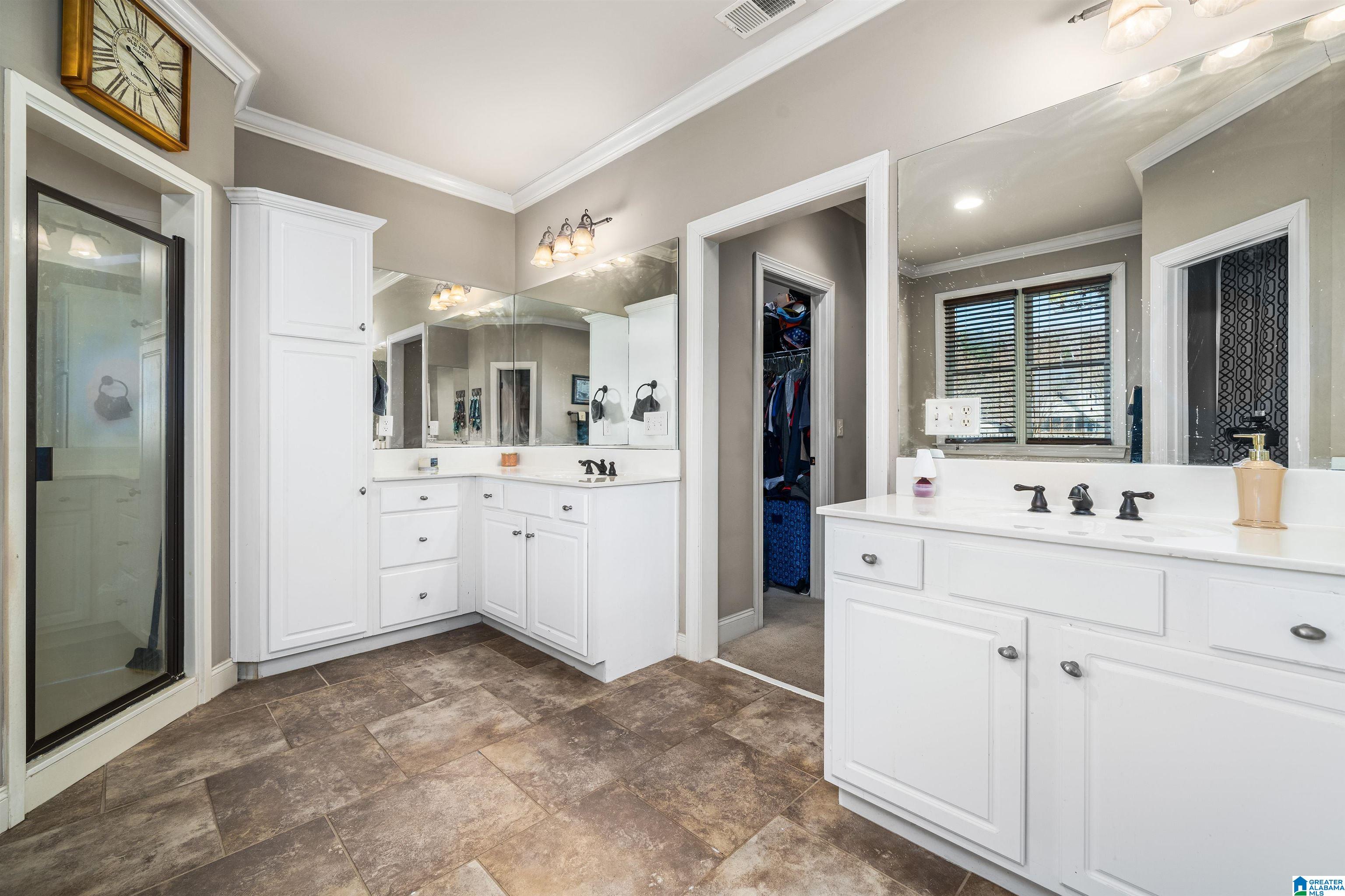 8049 LIZMORE LANE
