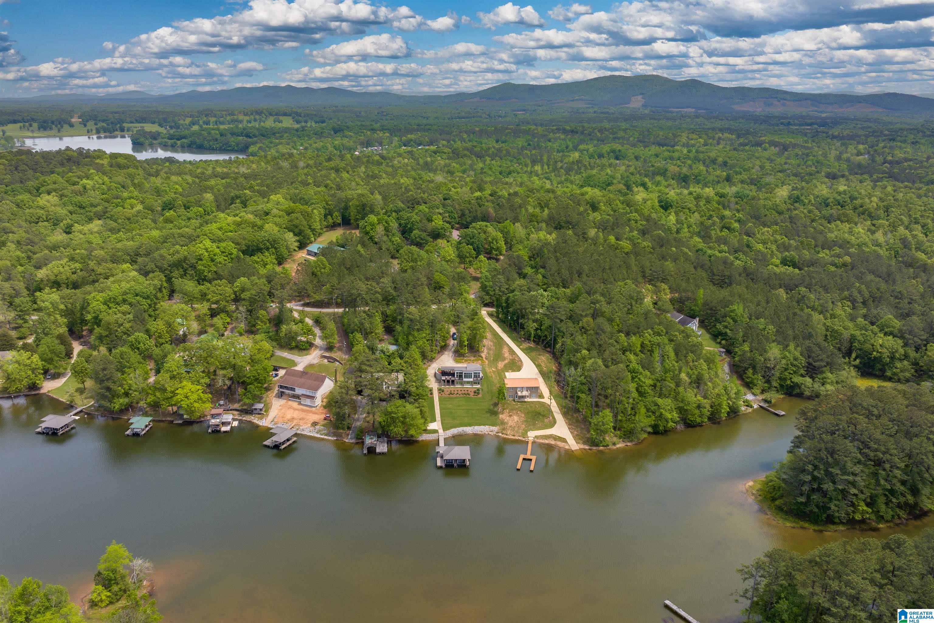 244 LAKESIDE LANE