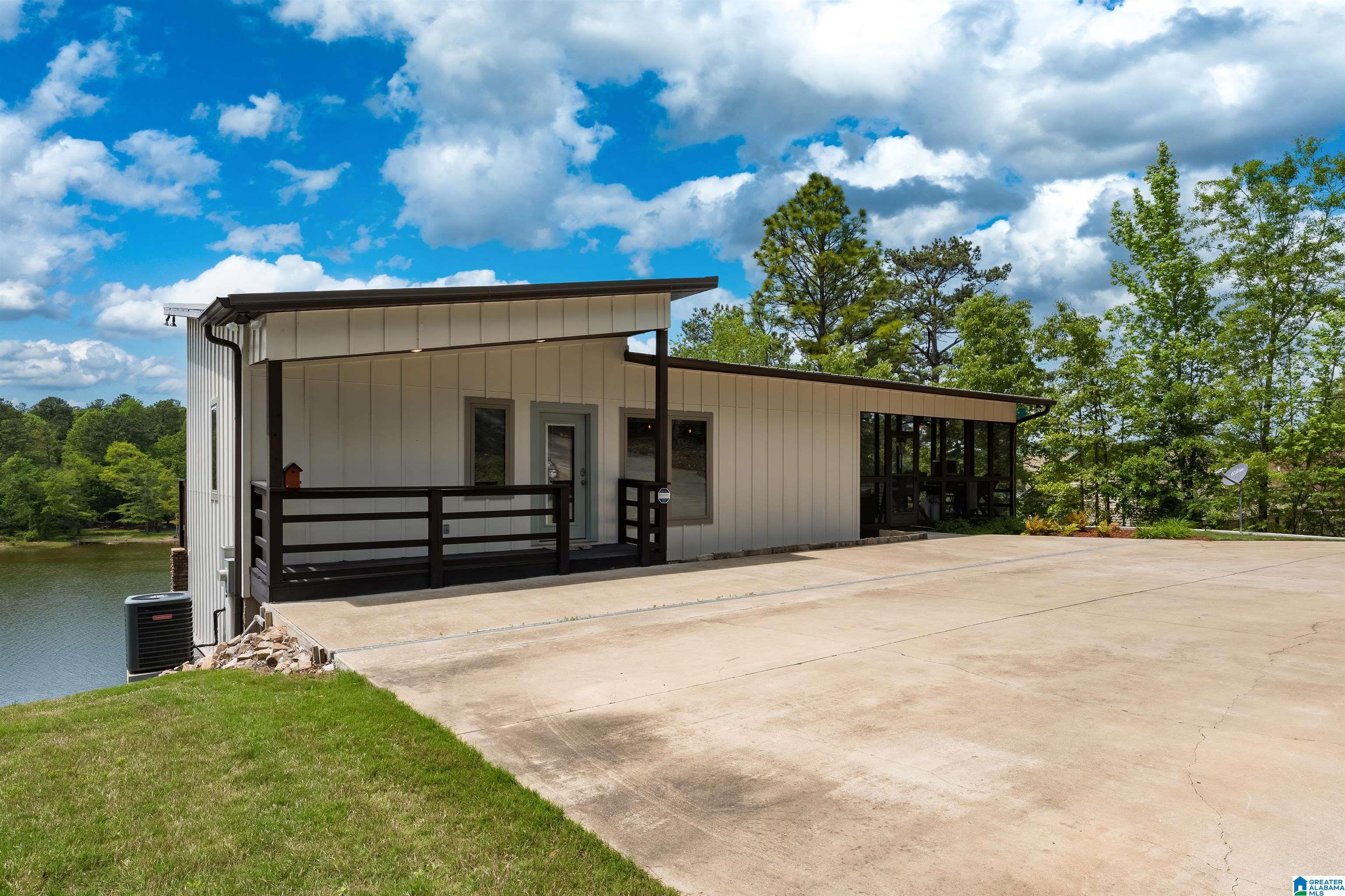 244 LAKESIDE LANE