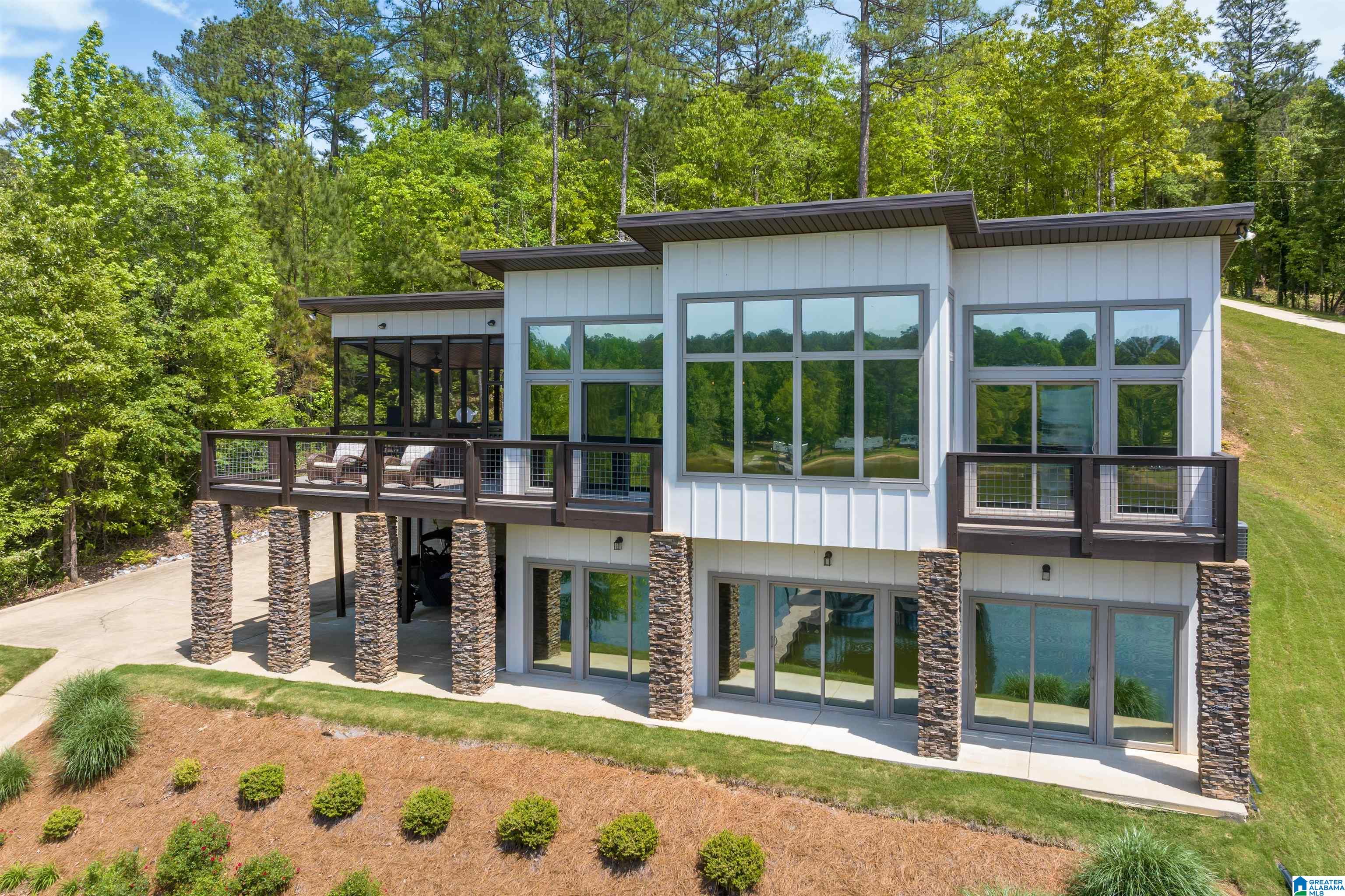 244 LAKESIDE LANE