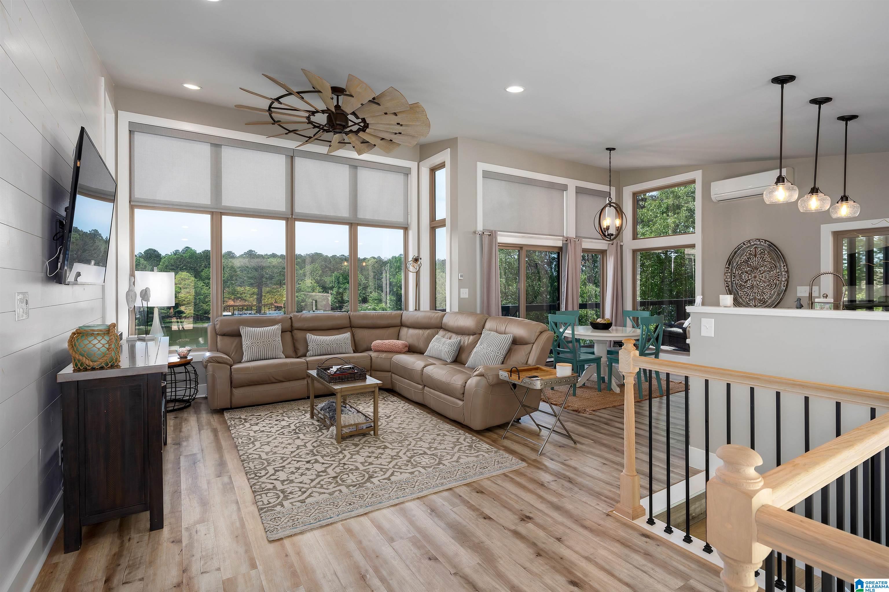 244 LAKESIDE LANE