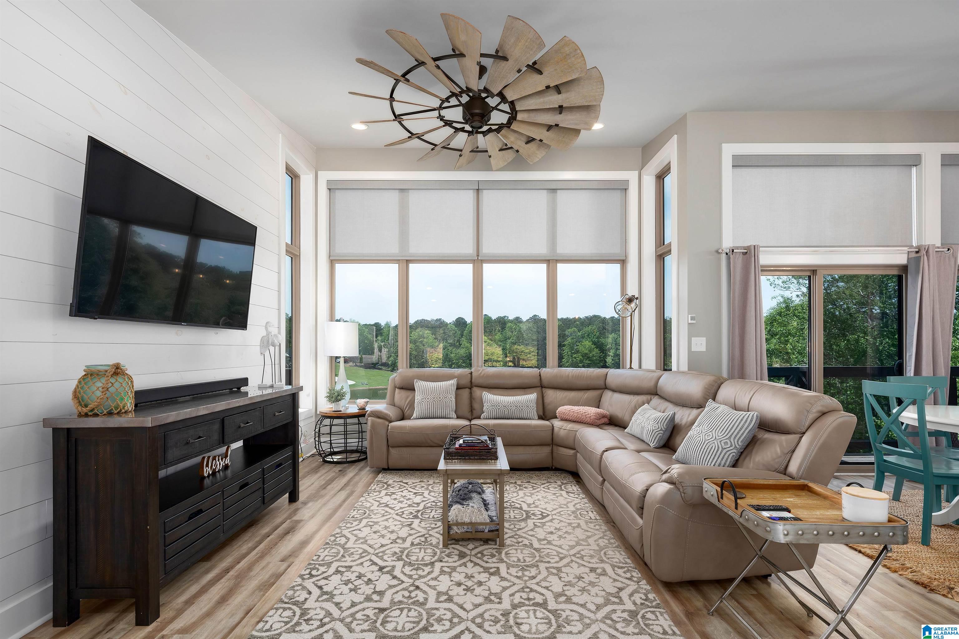 244 LAKESIDE LANE
